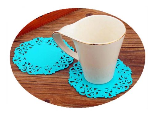 Flower-shaped silicone coaster