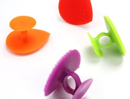 Silicone facial cleansing/massaging brush